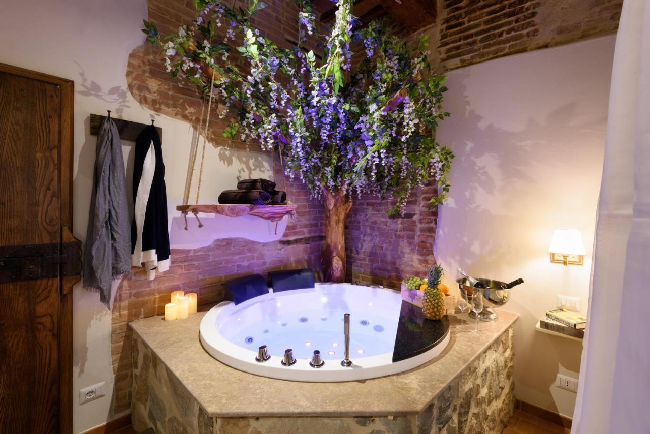 Hortus Conclusus + Free Parking Apartment Сиена Екстериор снимка