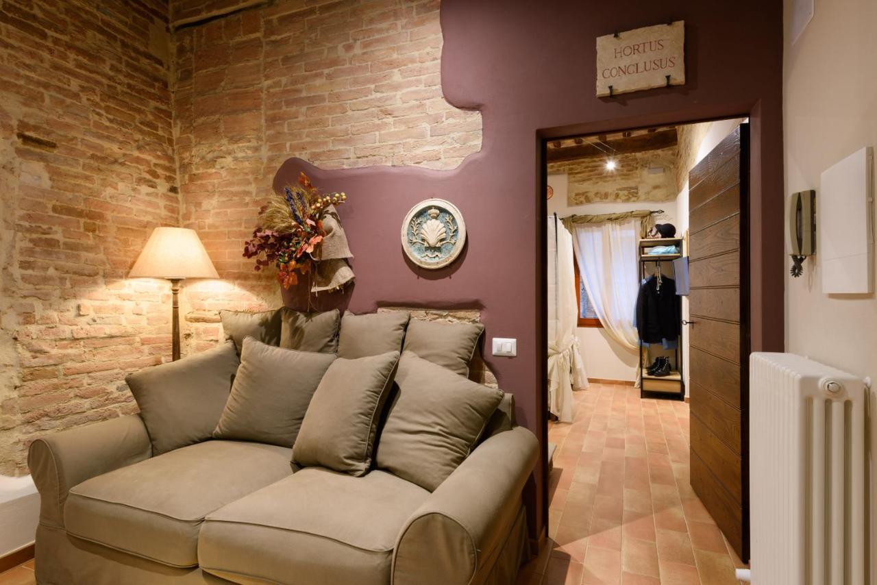 Hortus Conclusus + Free Parking Apartment Сиена Екстериор снимка