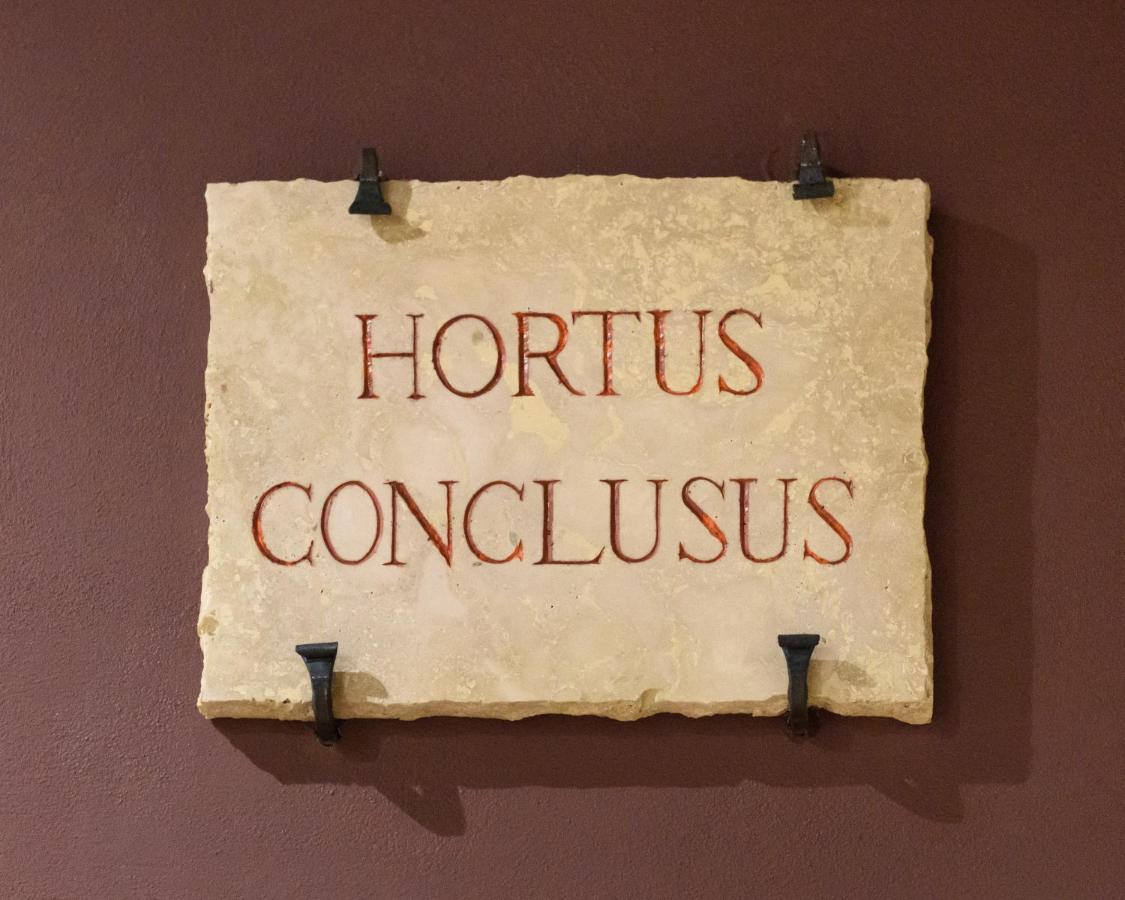Hortus Conclusus + Free Parking Apartment Сиена Екстериор снимка