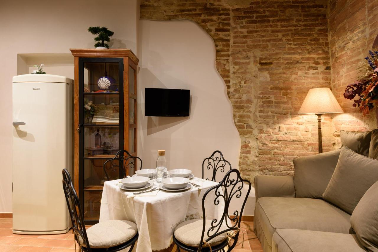 Hortus Conclusus + Free Parking Apartment Сиена Екстериор снимка